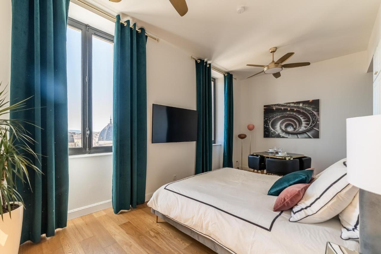 The Gatsby Room - 50M Des Halles Narbonne Bagian luar foto